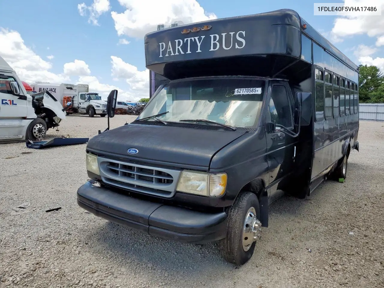 1997 Ford Econoline E450 Super Duty Cutaway Van Rv VIN: 1FDLE40F5VHA17486 Lot: 62170585
