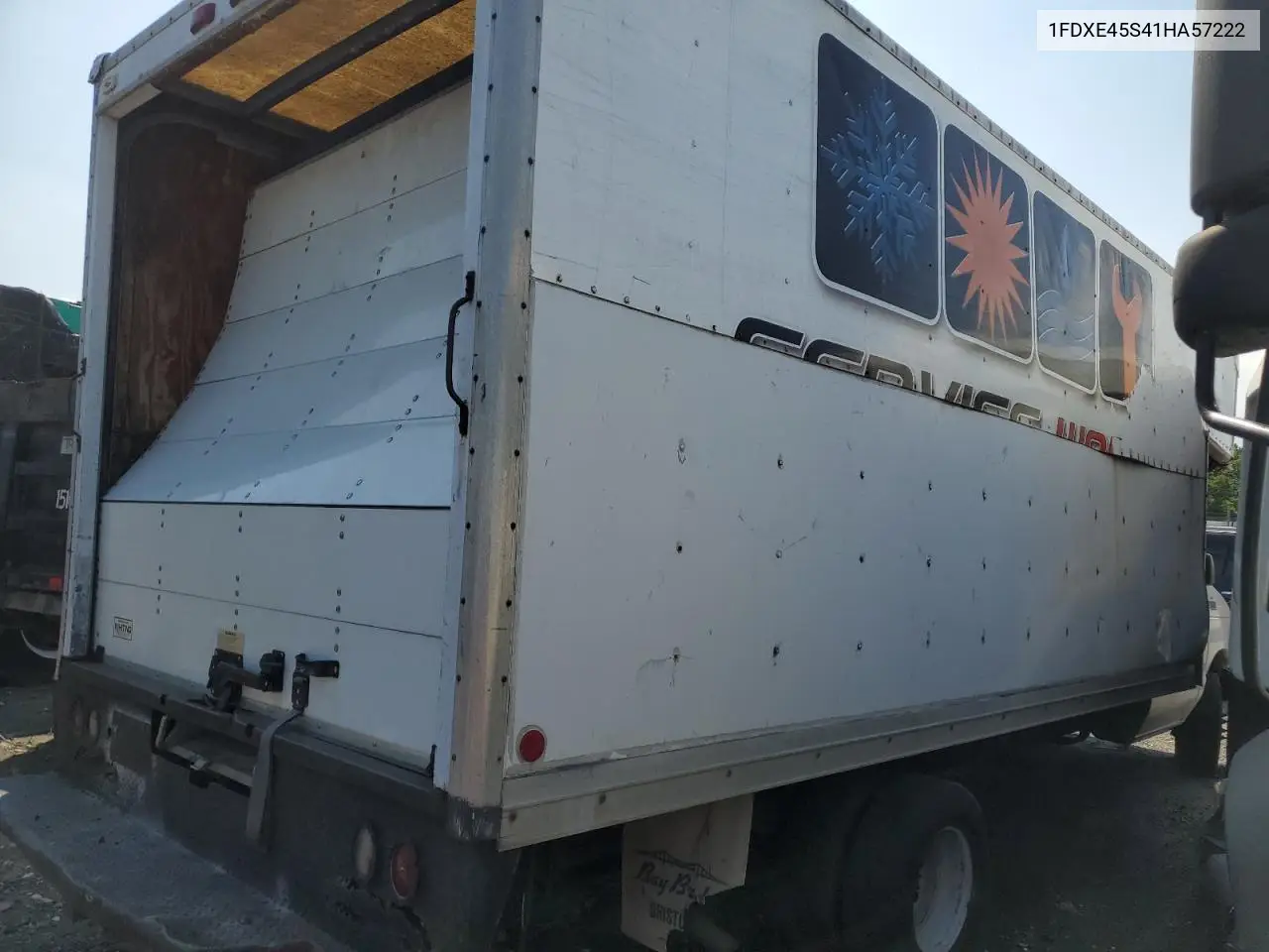 2001 Ford Econoline E450 Super Duty Cutaway Van VIN: 1FDXE45S41HA57222 Lot: 62635265