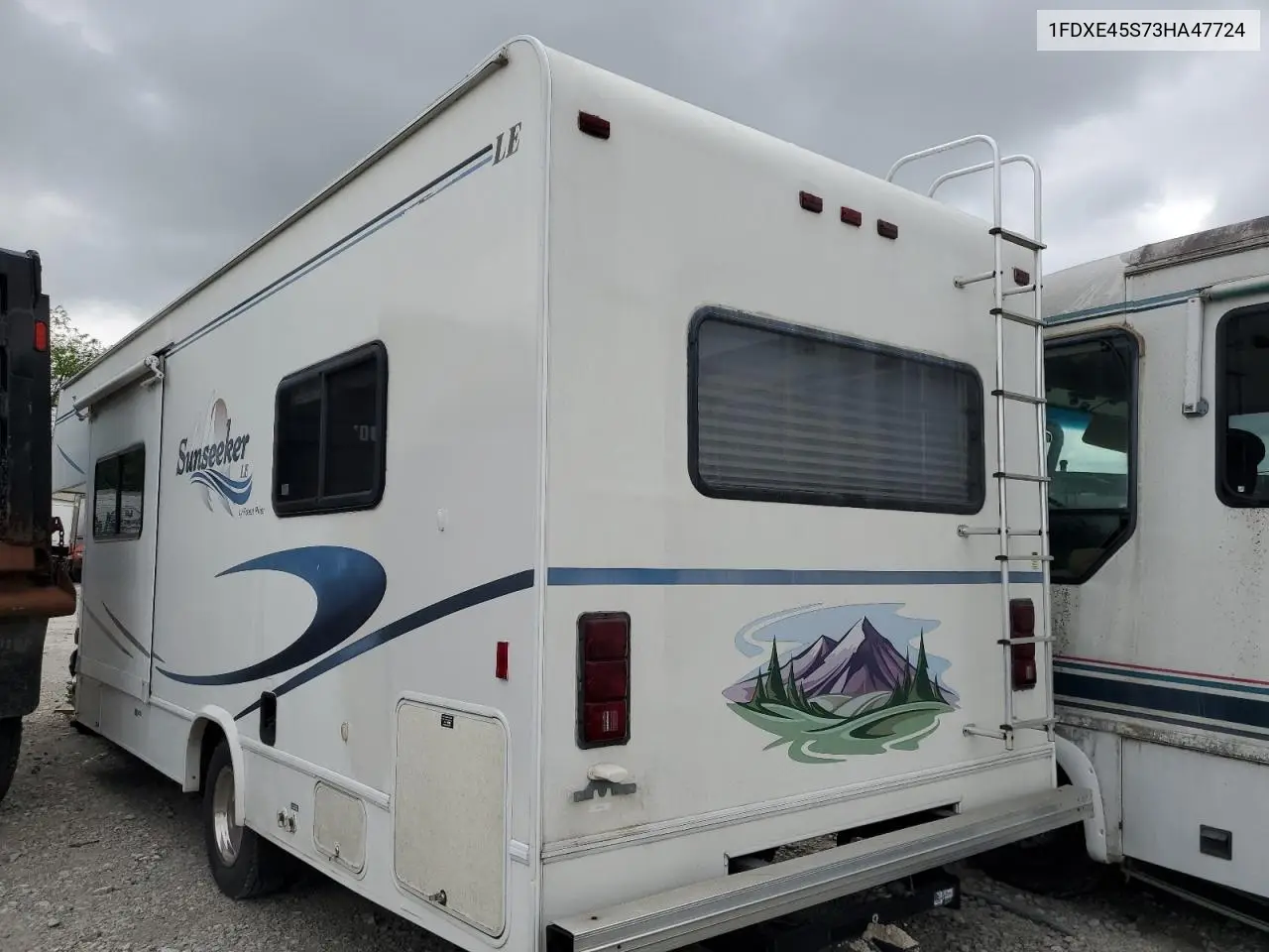 2003 Ford Econoline E450 Super Duty Cutaway Van VIN: 1FDXE45S73HA47724 Lot: 55815925