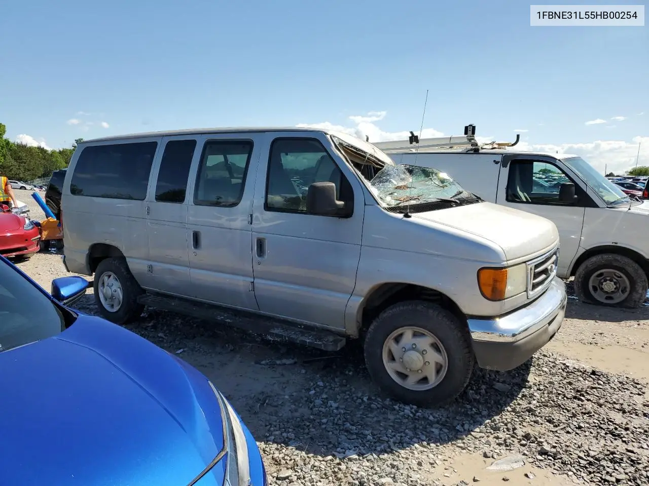 2005 Ford Econoline E350 Super Duty Wagon VIN: 1FBNE31L55HB00254 Lot: 56571865