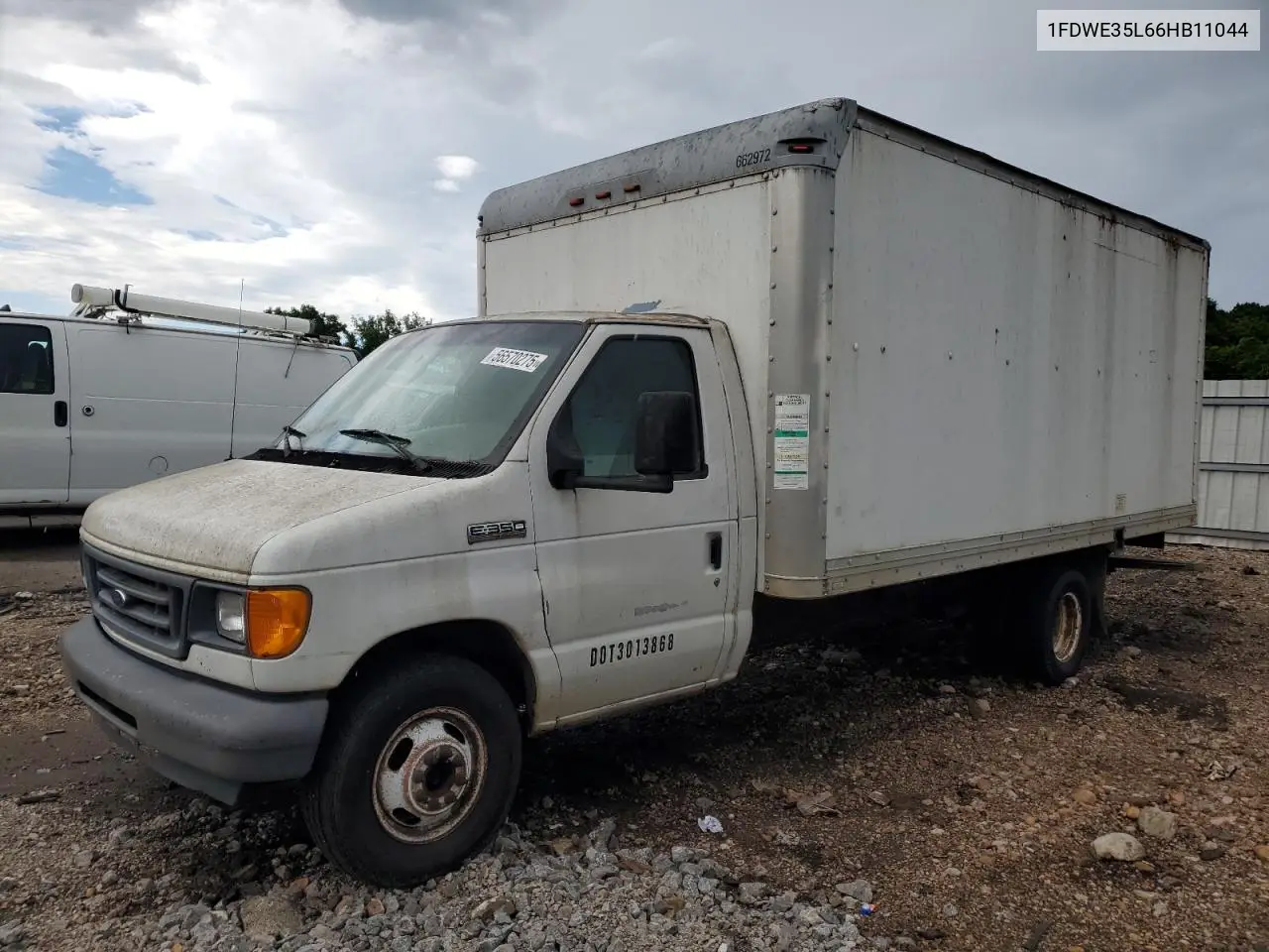 2006 Ford Econoline E350 Super Duty Cutaway Van VIN: 1FDWE35L66HB11044 Lot: 56570275