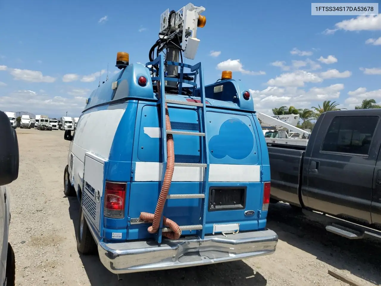 2007 Ford Econoline E350 Super Duty Van VIN: 1FTSS34S17DA53678 Lot: 55707555