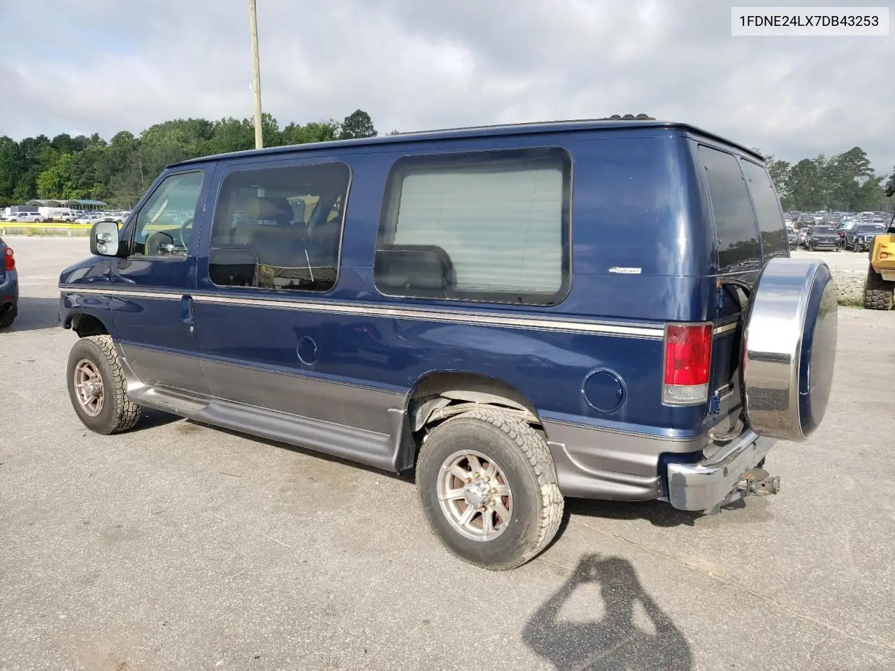 2007 Ford Econoline E250 Van VIN: 1FDNE24LX7DB43253 Lot: 62578595