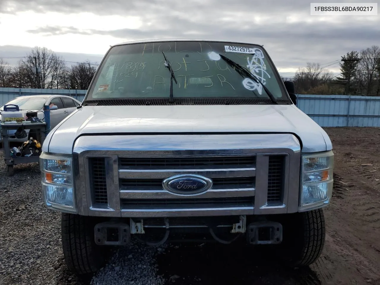 2011 Ford Econoline E350 Super Duty Wagon VIN: 1FBSS3BL6BDA90217 Lot: 43272975