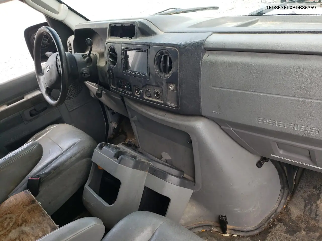 2011 Ford Econoline E350 Super Duty Cutaway Van VIN: 1FDSE3FLXBDB35359 Lot: 63303385