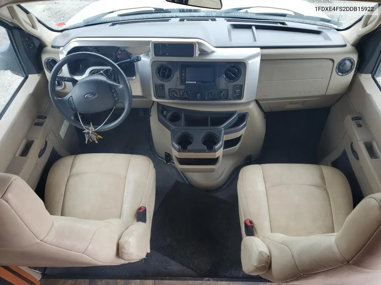 2013 Ford Econoline E450 Super Duty Cutaway Van VIN: 1FDXE4FS2DDB15922 Lot: 56693525