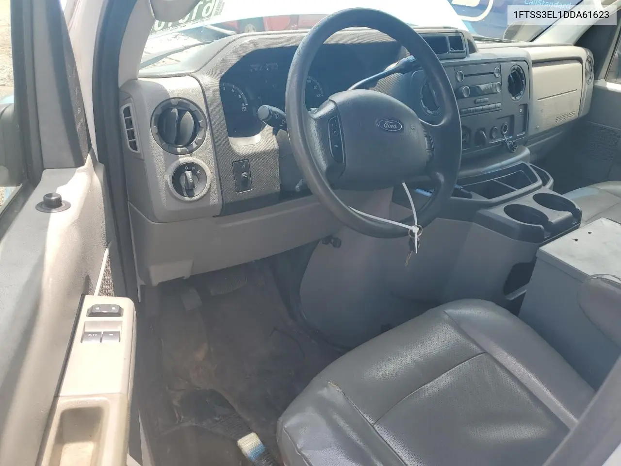 2013 Ford Econoline E350 Super Duty Van VIN: 1FTSS3EL1DDA61623 Lot: 61816325