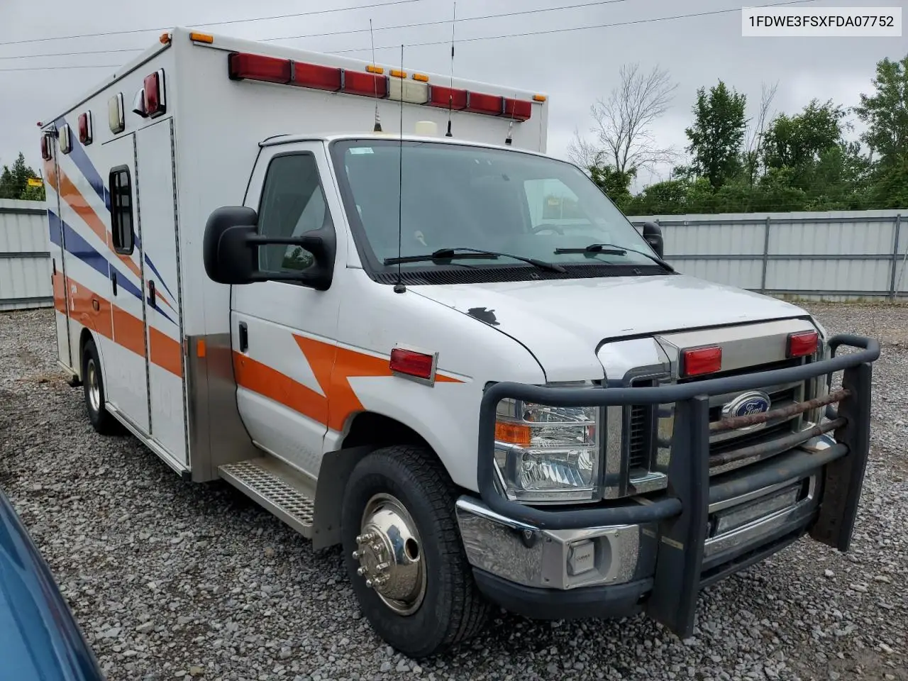 2015 Ford Econoline E350 Super Duty Cutaway Van VIN: 1FDWE3FSXFDA07752 Lot: 62582675