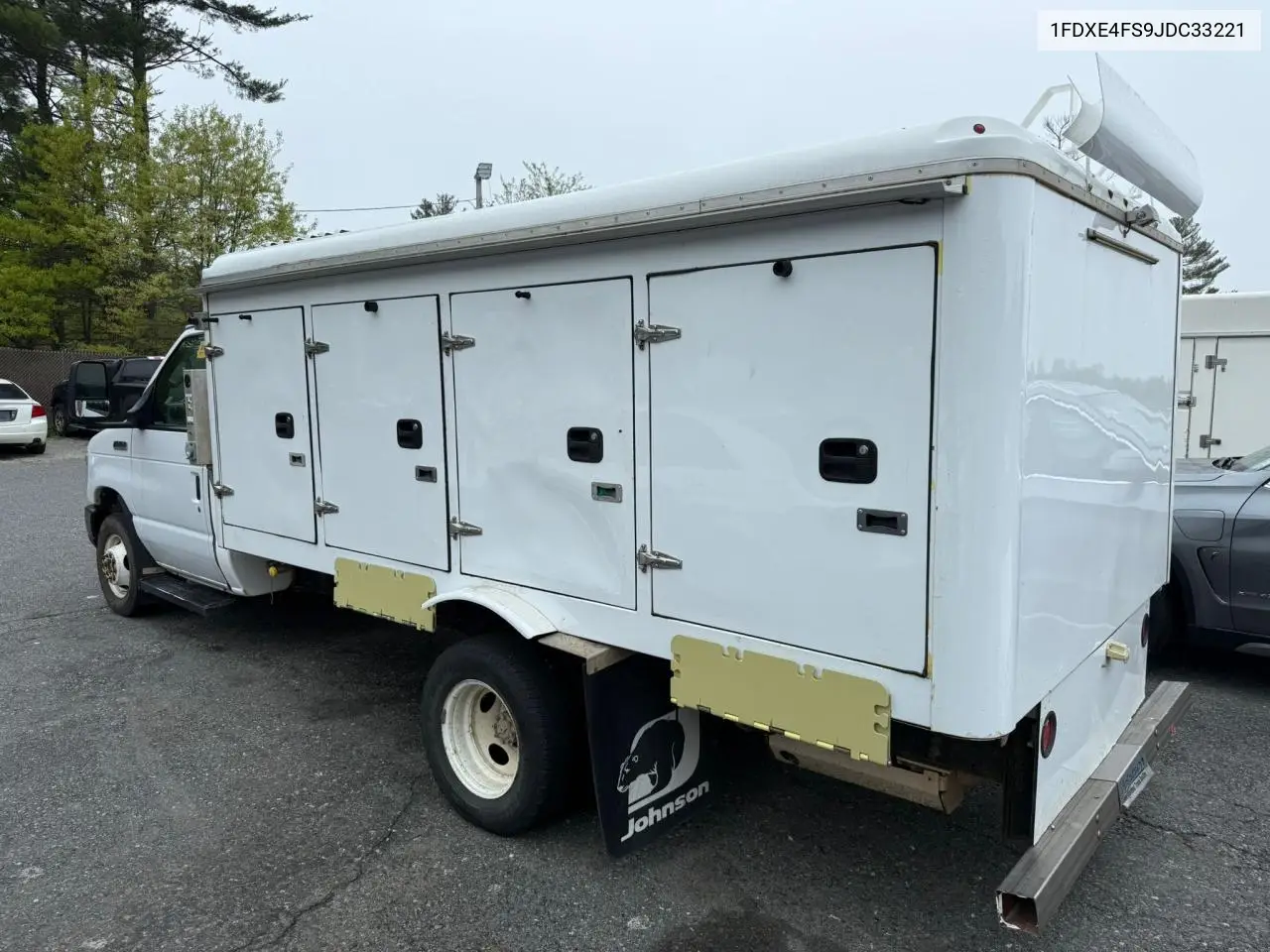 2018 Ford Econoline E450 Super Duty Cutaway Van VIN: 1FDXE4FS9JDC33221 Lot: 56857655