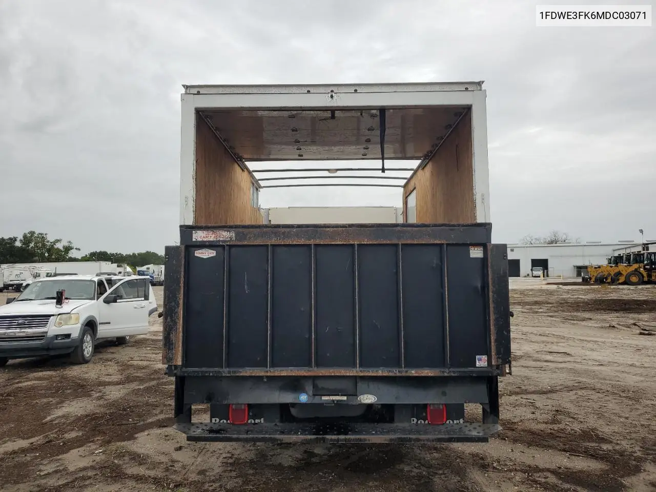 2021 Ford Econoline E350 Super Duty Cutaway Van VIN: 1FDWE3FK6MDC03071 Lot: 62810085