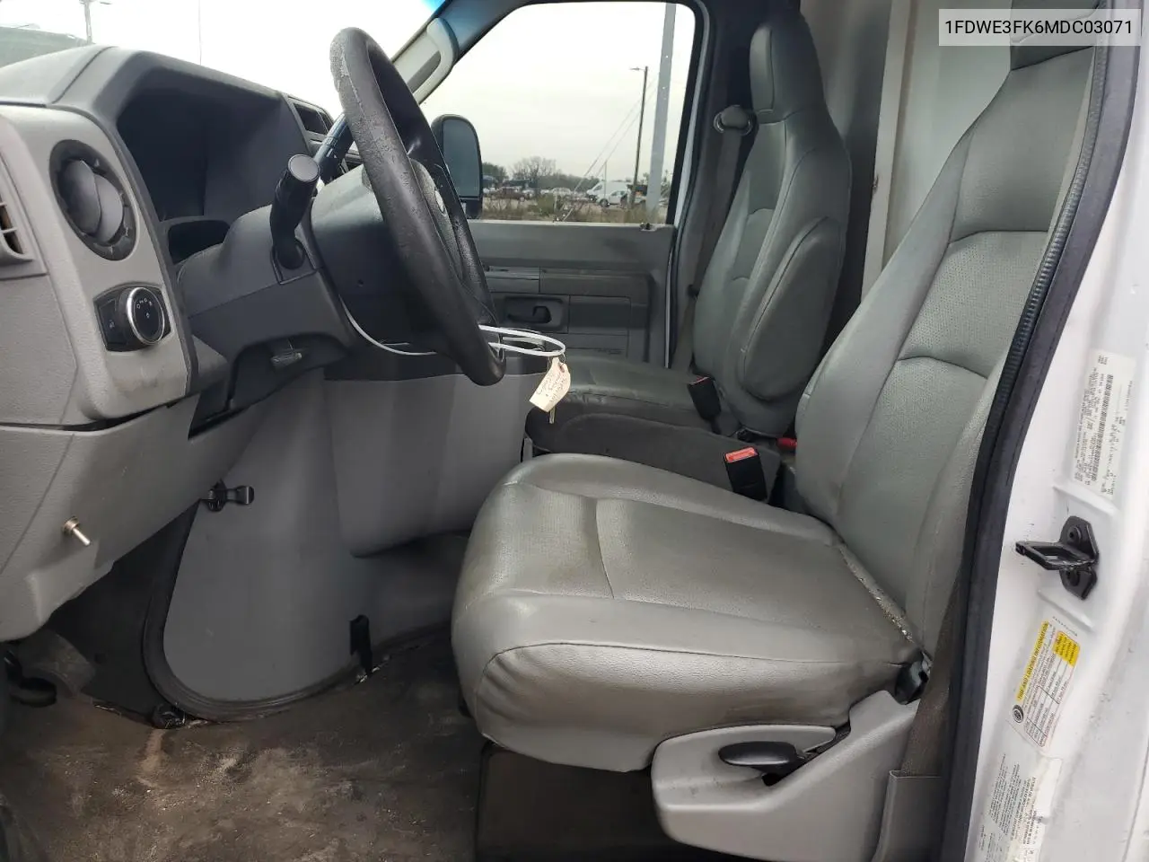 2021 Ford Econoline E350 Super Duty Cutaway Van VIN: 1FDWE3FK6MDC03071 Lot: 62810085
