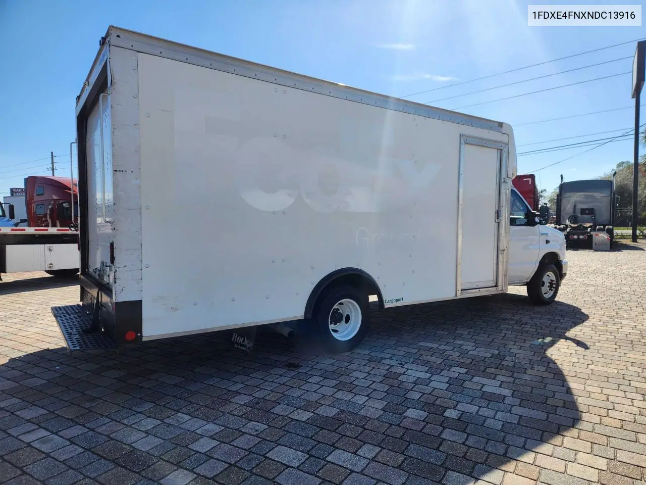 2022 Ford Econoline E450 Super Duty Cutaway Van VIN: 1FDXE4FNXNDC13916 Lot: 63077465