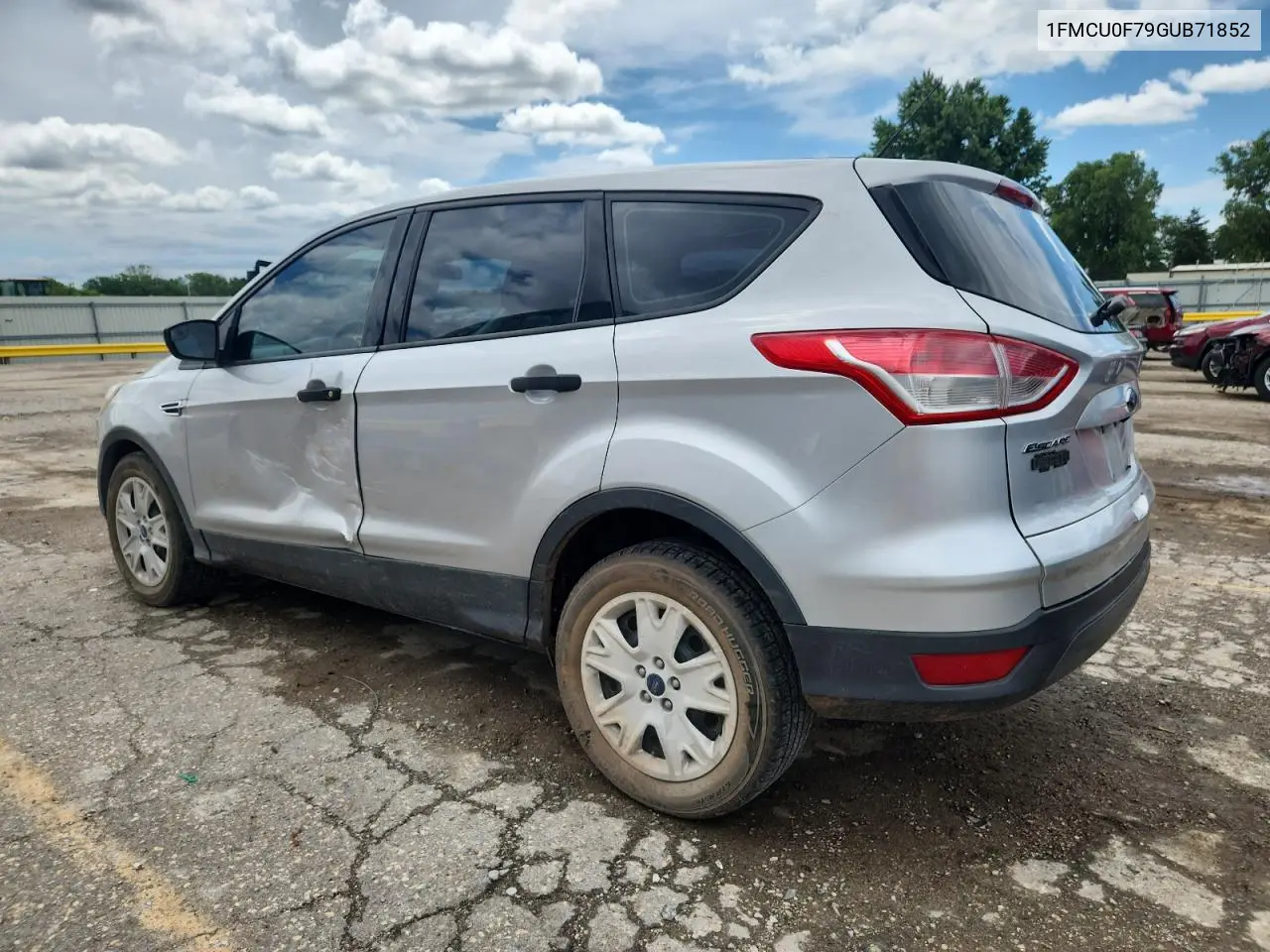 2016 Ford Escape S VIN: 1FMCU0F79GUB71852 Lot: 62690865