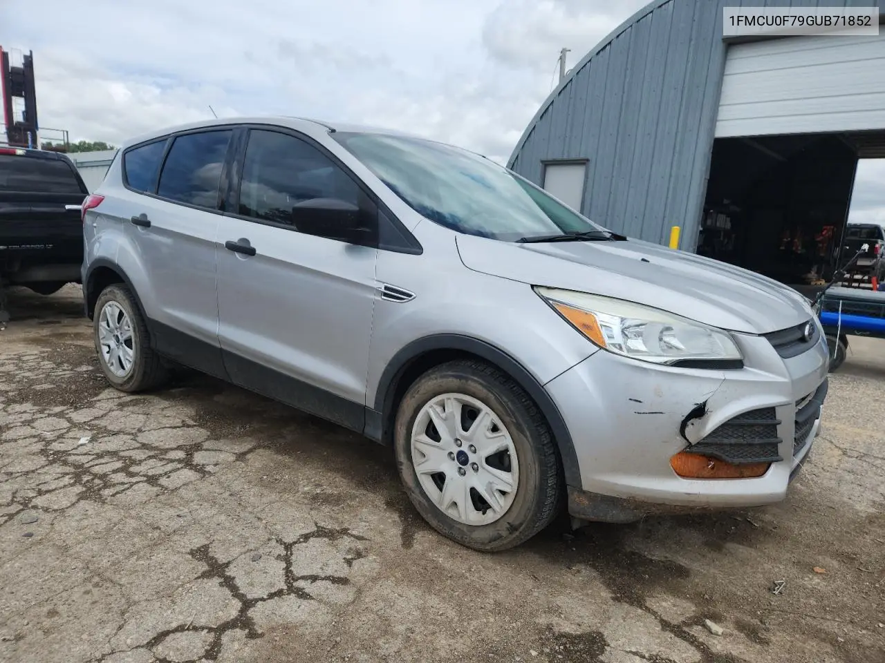 2016 Ford Escape S VIN: 1FMCU0F79GUB71852 Lot: 62690865