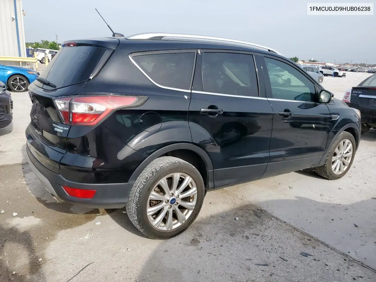 1fmcu0jd9hub06238 1FMCU0JD9HUB06238 2017 Ford Escape Titanium