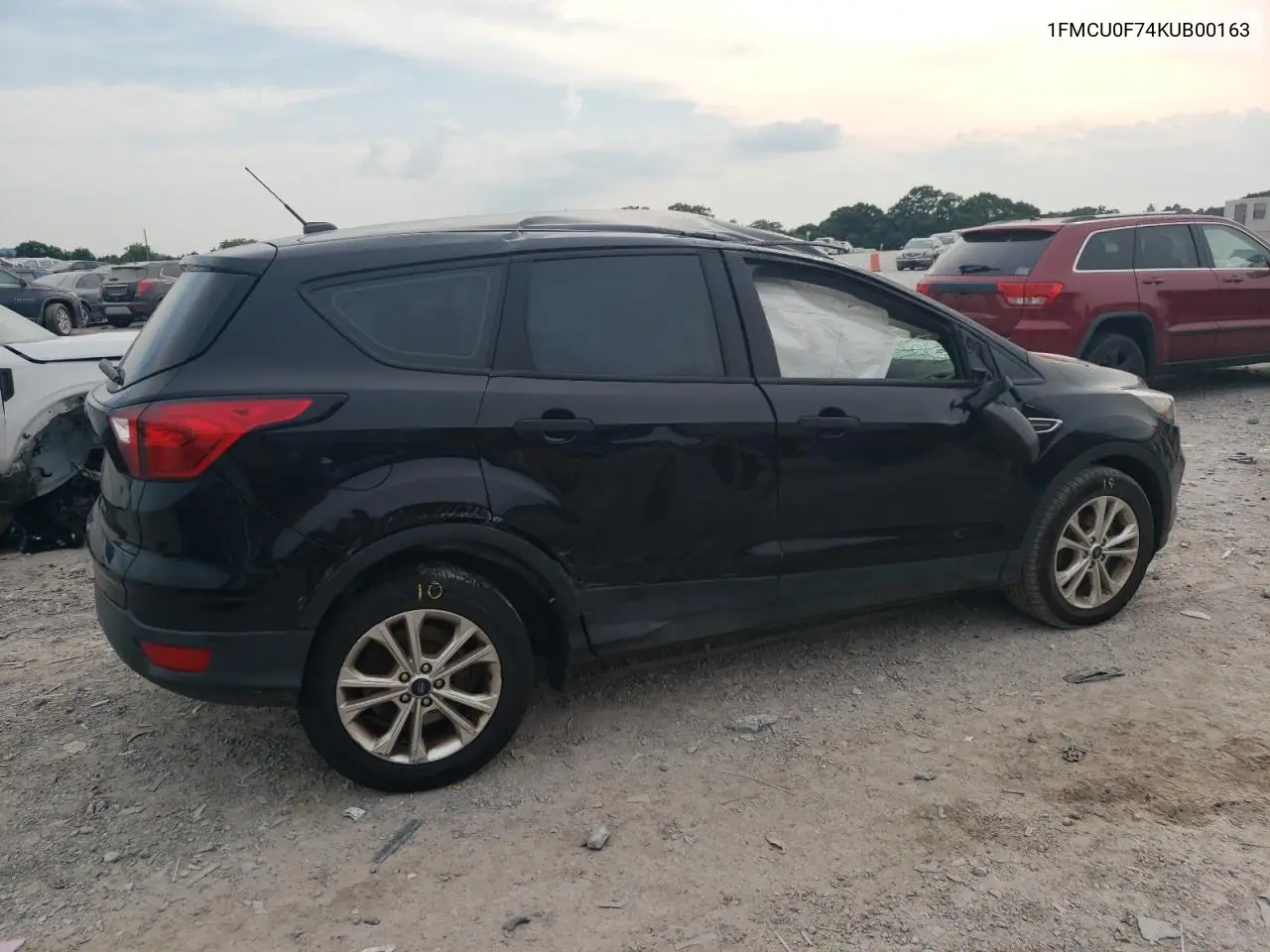 2019 Ford Escape S VIN: 1FMCU0F74KUB00163 Lot: 62375875