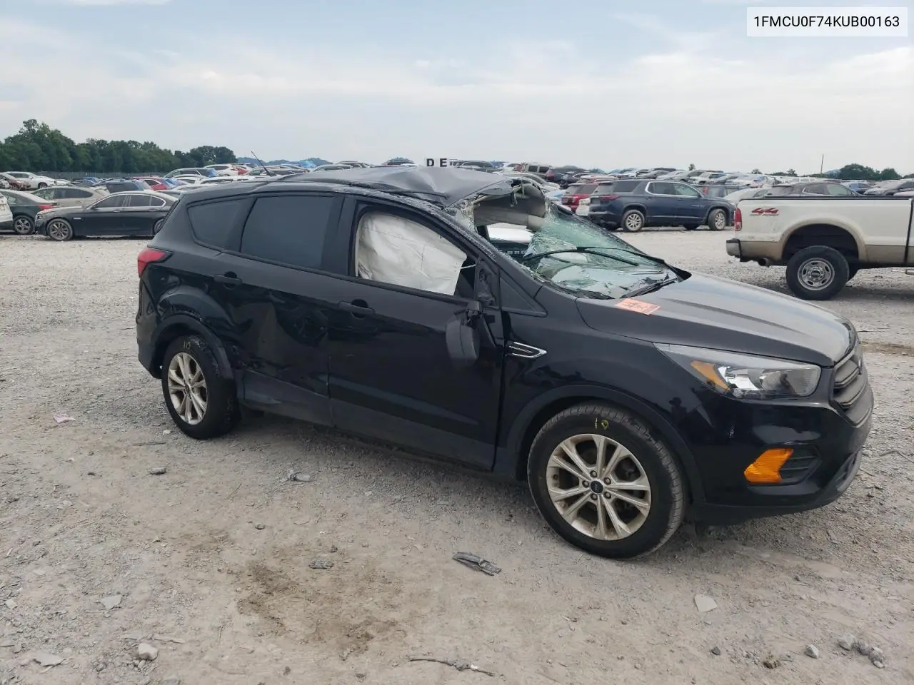 2019 Ford Escape S VIN: 1FMCU0F74KUB00163 Lot: 62375875