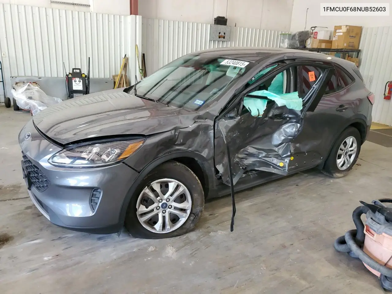 2022 Ford Escape S VIN: 1FMCU0F68NUB52603 Lot: 53240815