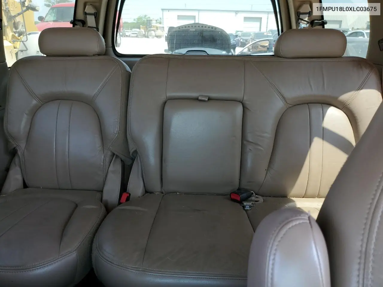 1999 Ford Expedition VIN: 1FMPU18L0XLC03675 Lot: 56721435