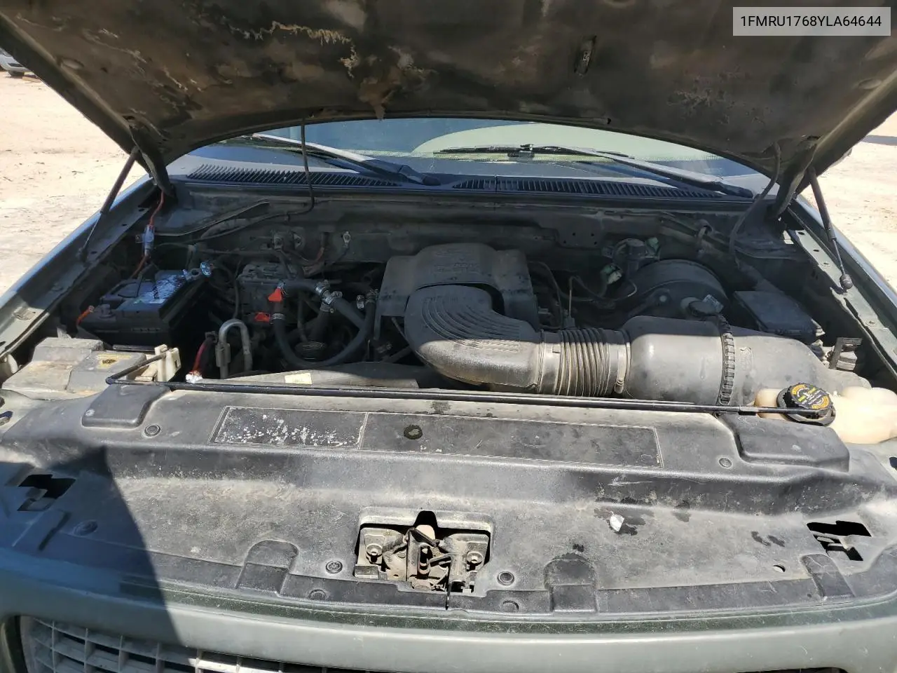 2000 Ford Expedition Eddie Bauer VIN: 1FMRU1768YLA64644 Lot: 52312385