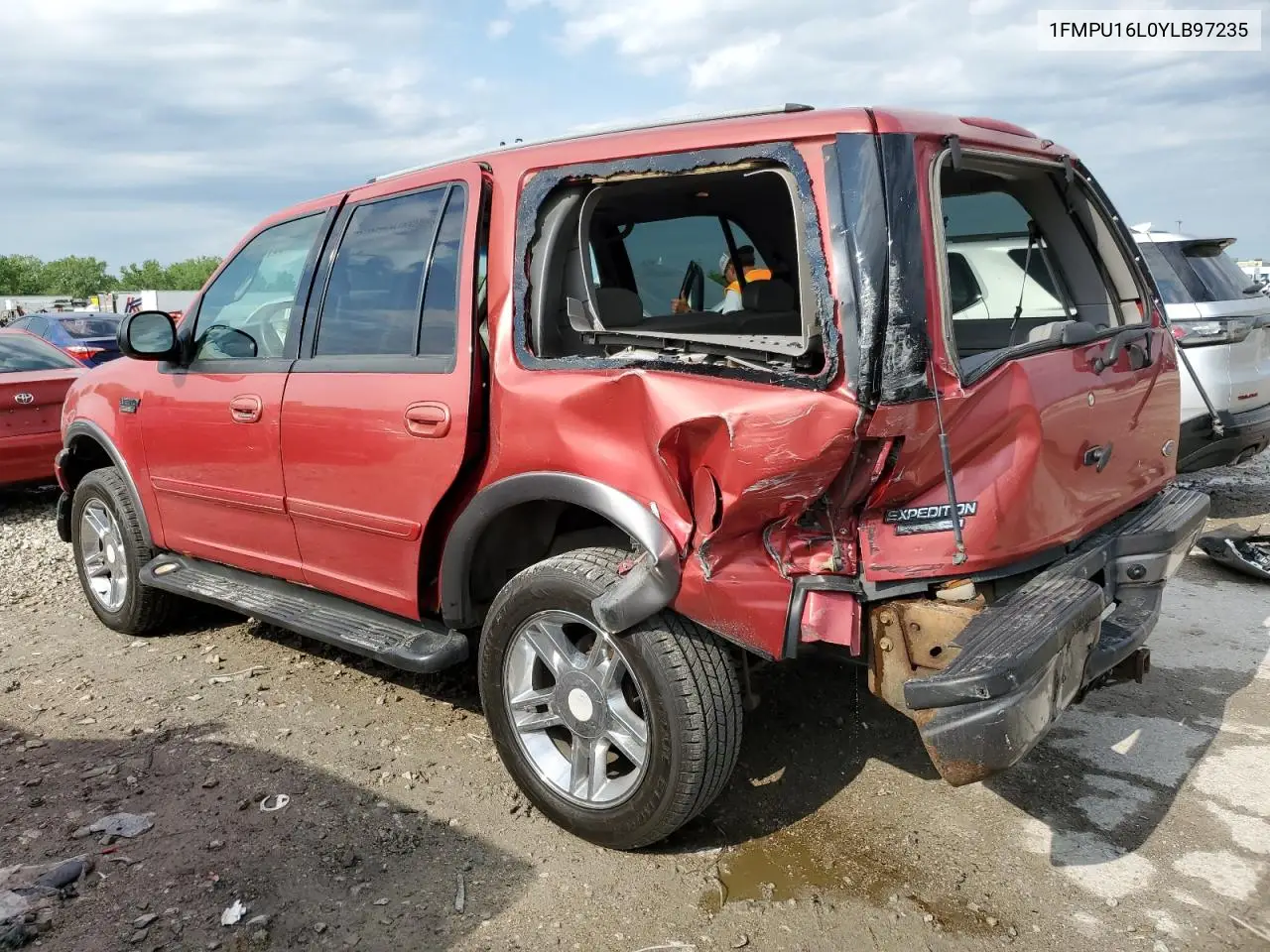 2000 Ford Expedition Xlt VIN: 1FMPU16L0YLB97235 Lot: 55120265
