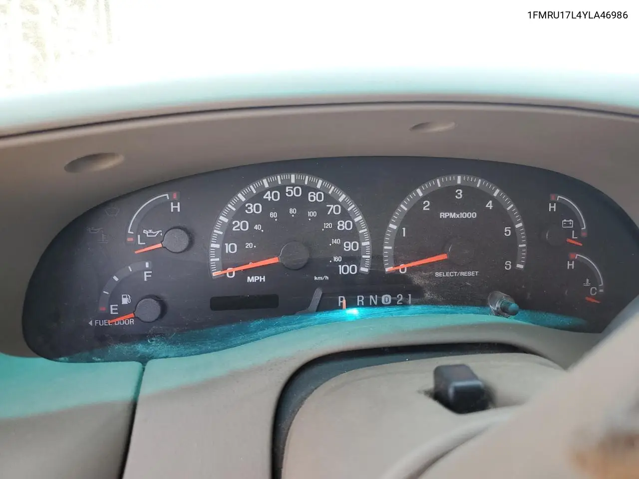 2000 Ford Expedition Eddie Bauer VIN: 1FMRU17L4YLA46986 Lot: 59591905