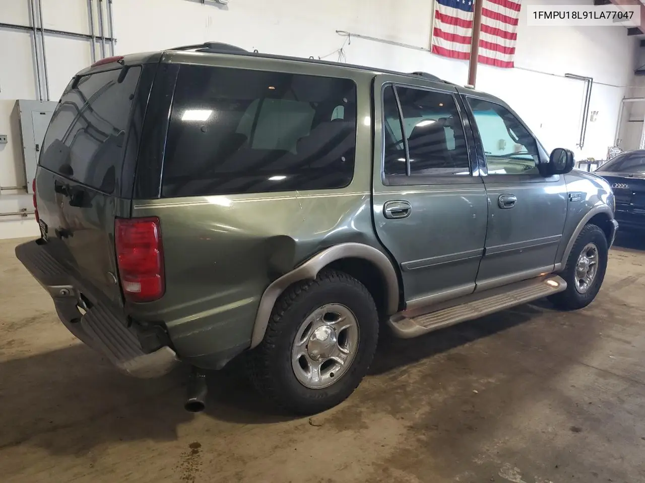 2001 Ford Expedition Eddie Bauer VIN: 1FMPU18L91LA77047 Lot: 61570815
