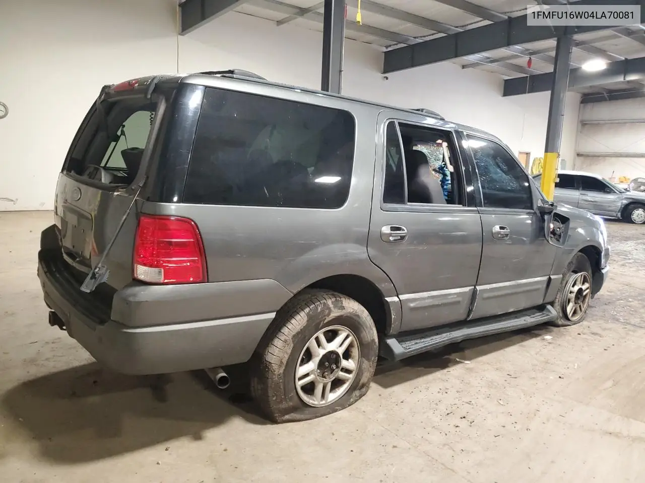 2004 Ford Expedition Xlt VIN: 1FMFU16W04LA70081 Lot: 55637635