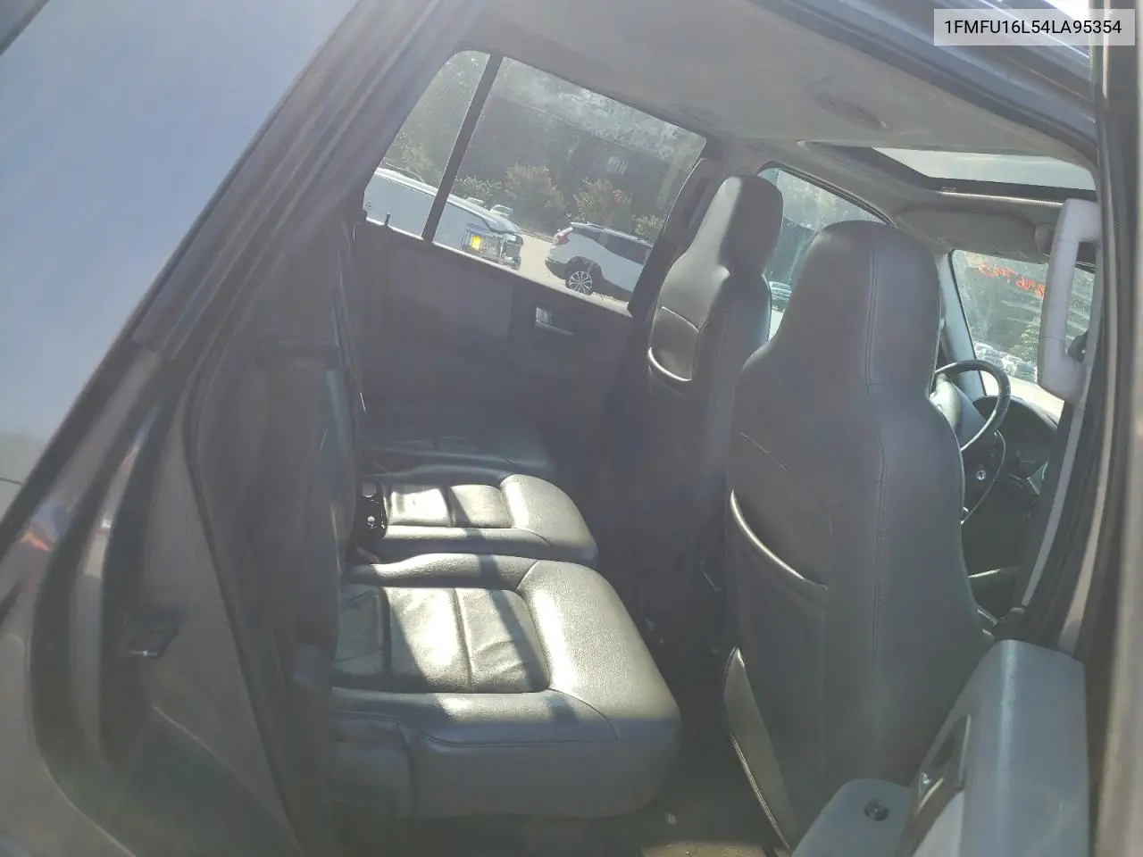 2004 Ford Expedition Xlt VIN: 1FMFU16L54LA95354 Lot: 57027115