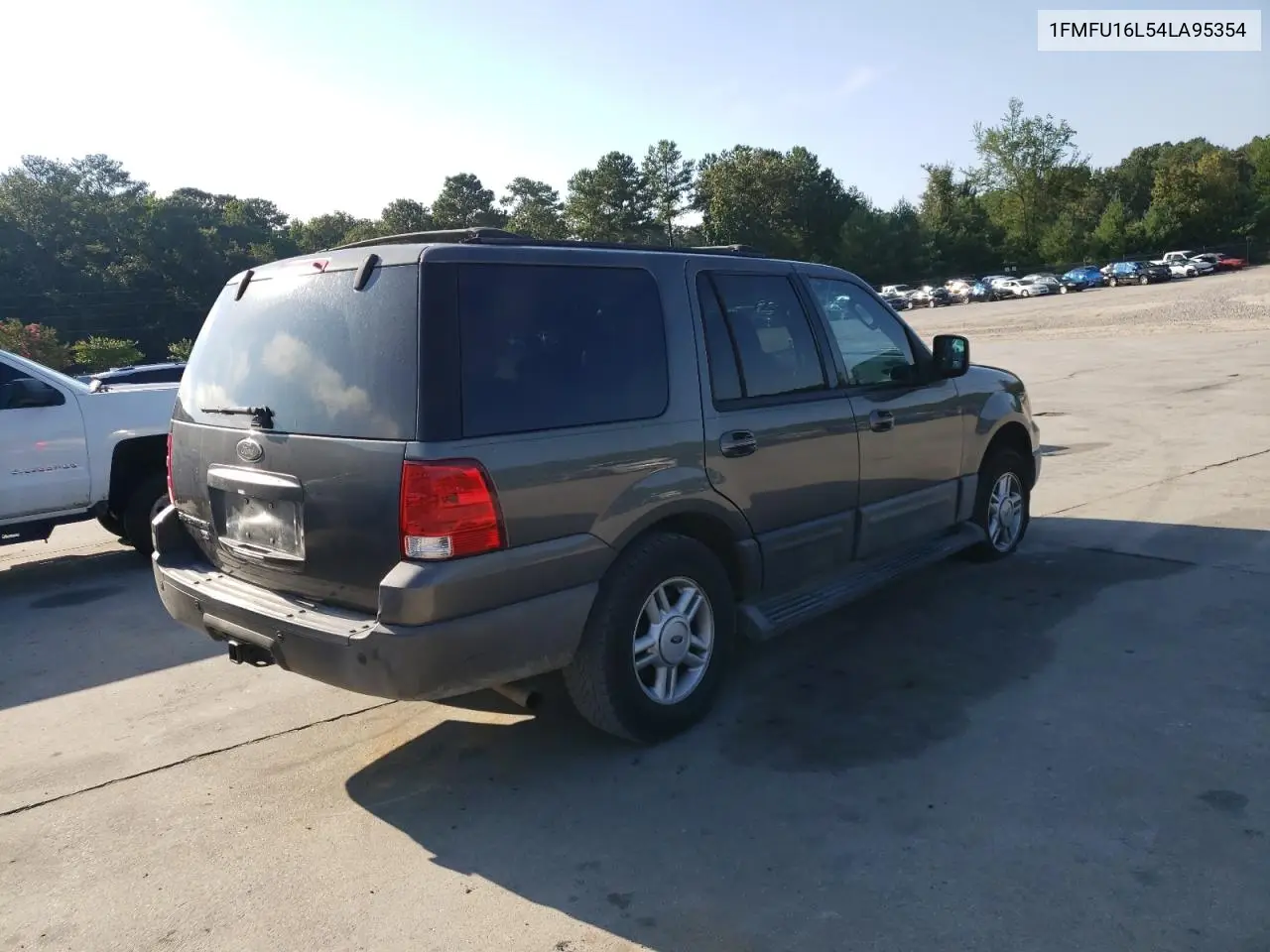 2004 Ford Expedition Xlt VIN: 1FMFU16L54LA95354 Lot: 57027115