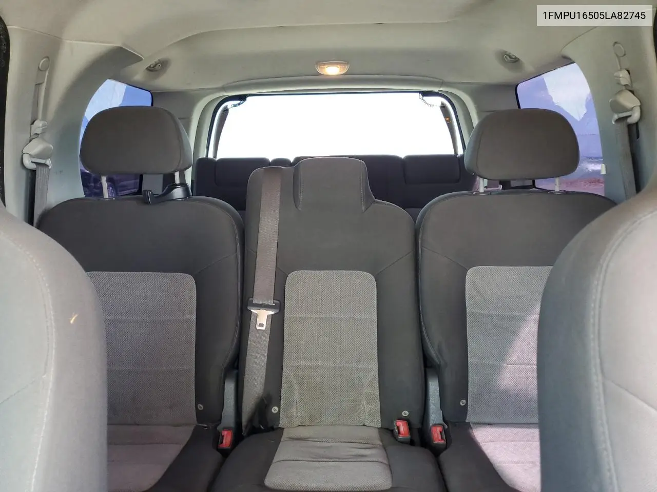 2005 Ford Expedition Xlt VIN: 1FMPU16505LA82745 Lot: 58695565