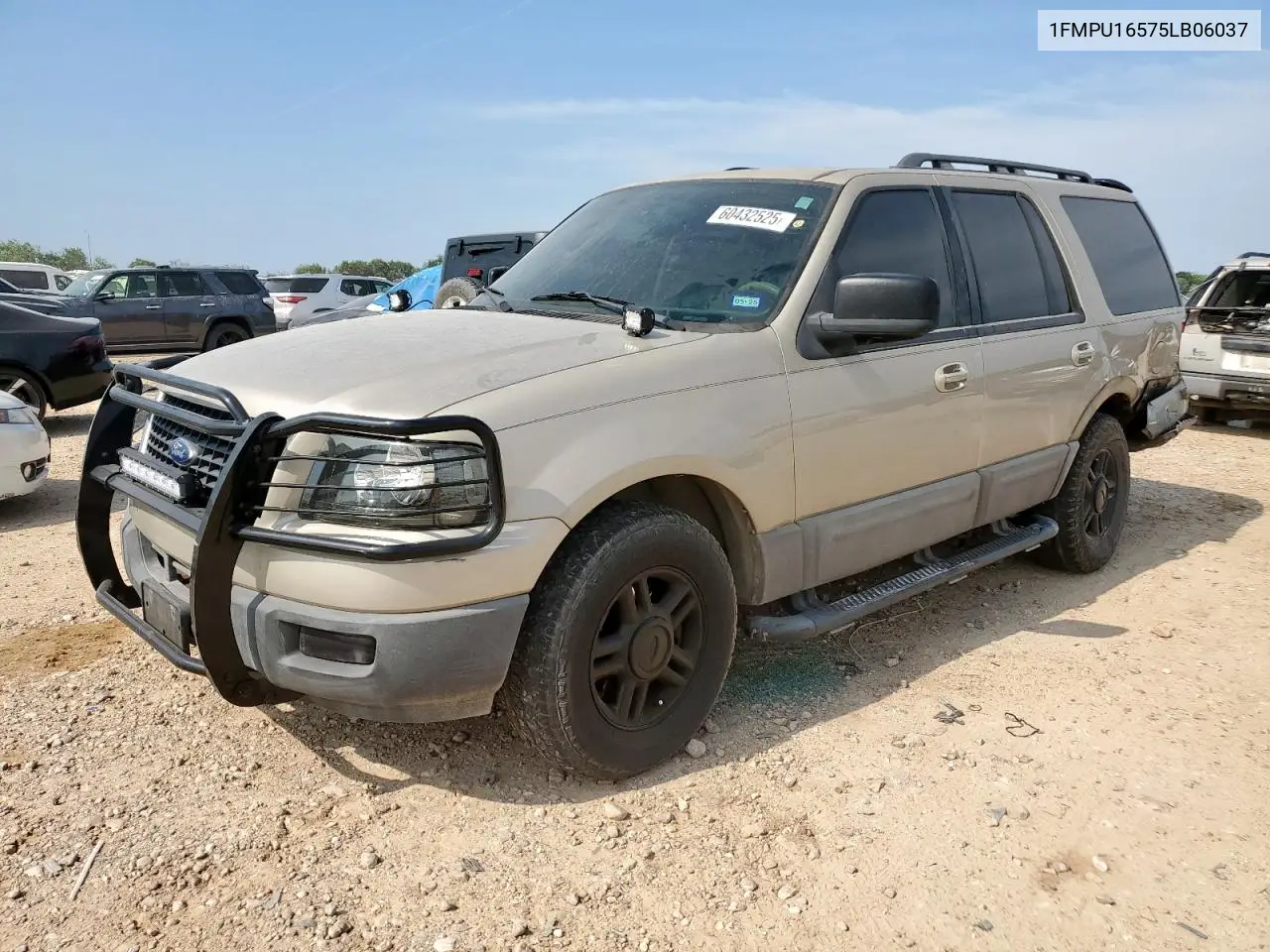 2005 Ford Expedition Xlt VIN: 1FMPU16575LB06037 Lot: 60432525