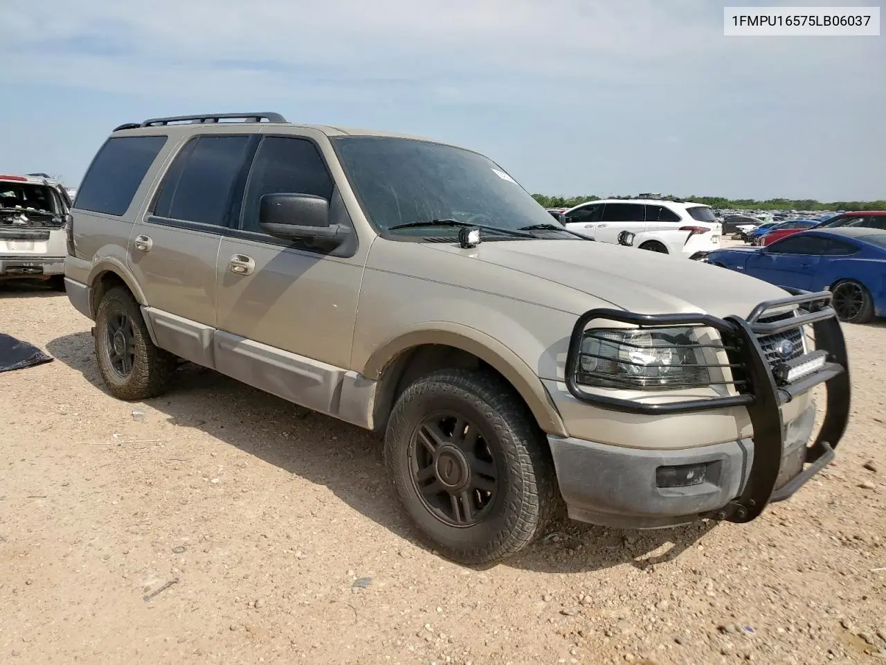 2005 Ford Expedition Xlt VIN: 1FMPU16575LB06037 Lot: 60432525
