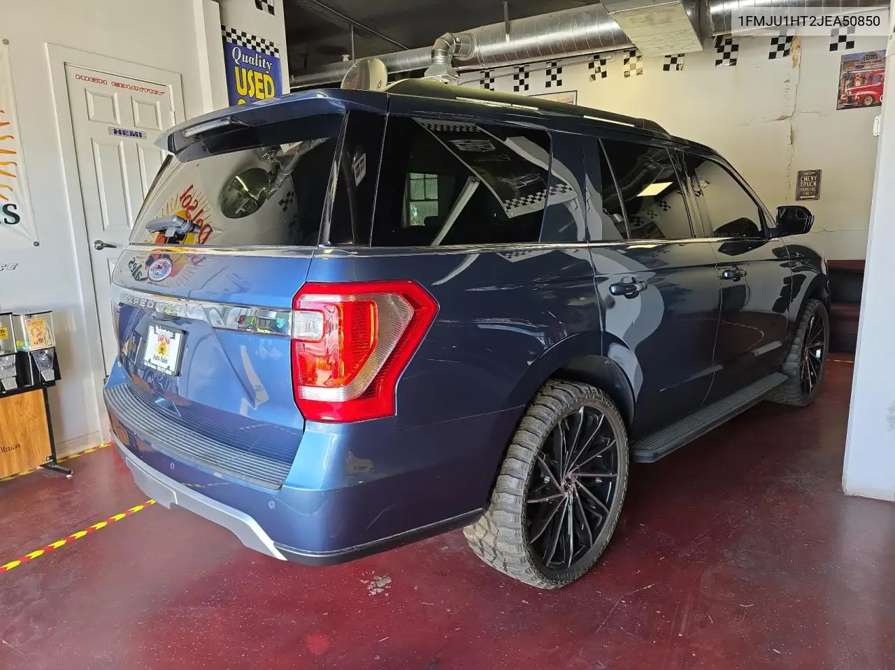 2018 Ford Expedition Xlt VIN: 1FMJU1HT2JEA50850 Lot: 57295665