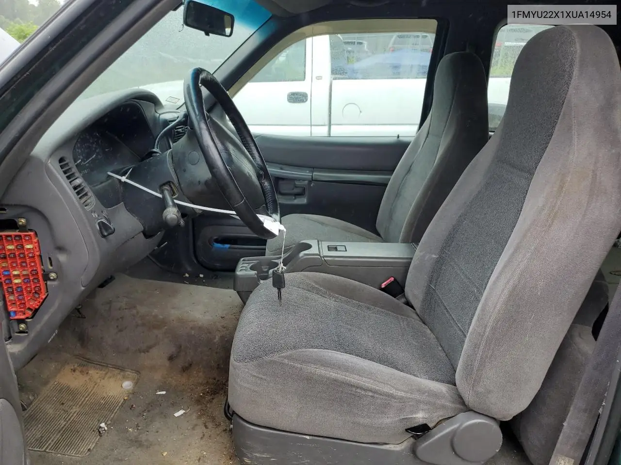 1999 Ford Explorer VIN: 1FMYU22X1XUA14954 Lot: 62849455