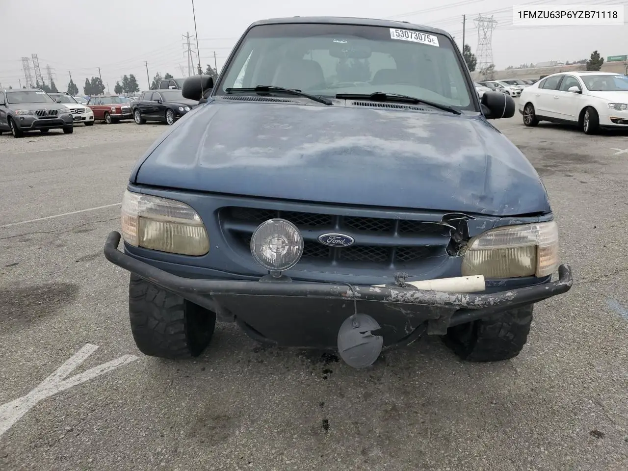 2000 Ford Explorer Xlt VIN: 1FMZU63P6YZB71118 Lot: 53073075