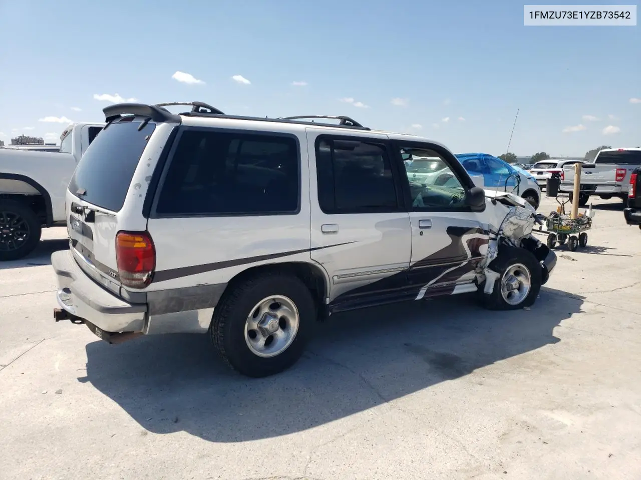 2000 Ford Explorer Xlt VIN: 1FMZU73E1YZB73542 Lot: 56325925