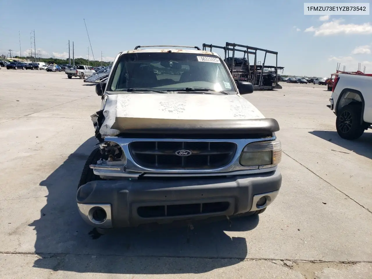 2000 Ford Explorer Xlt VIN: 1FMZU73E1YZB73542 Lot: 56325925