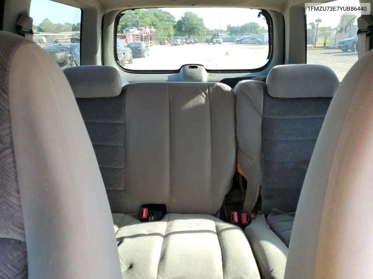 2000 Ford Explorer Xlt VIN: 1FMZU73E7YUB86440 Lot: 60800665