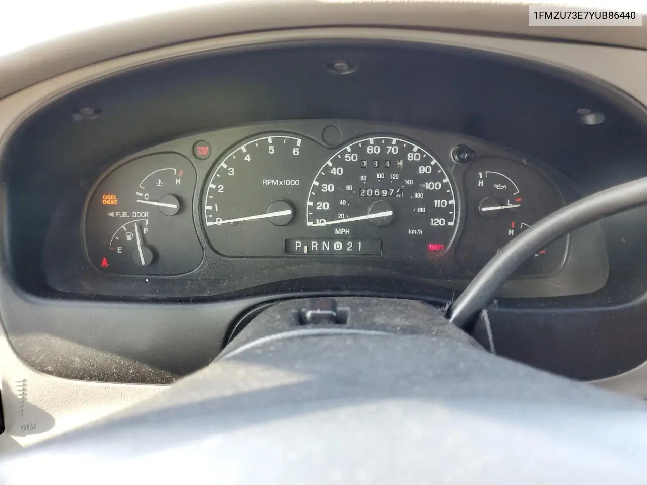 2000 Ford Explorer Xlt VIN: 1FMZU73E7YUB86440 Lot: 60800665