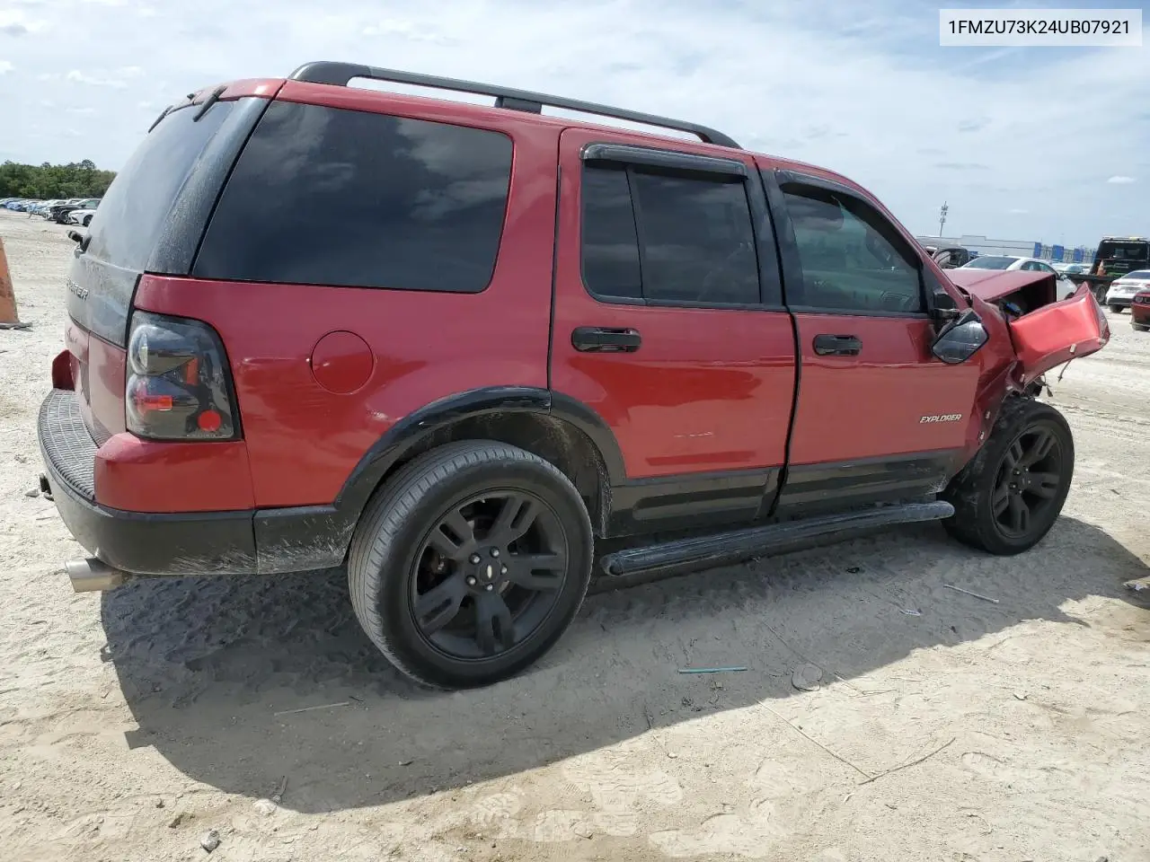 2004 Ford Explorer Xlt VIN: 1FMZU73K24UB07921 Lot: 55322585