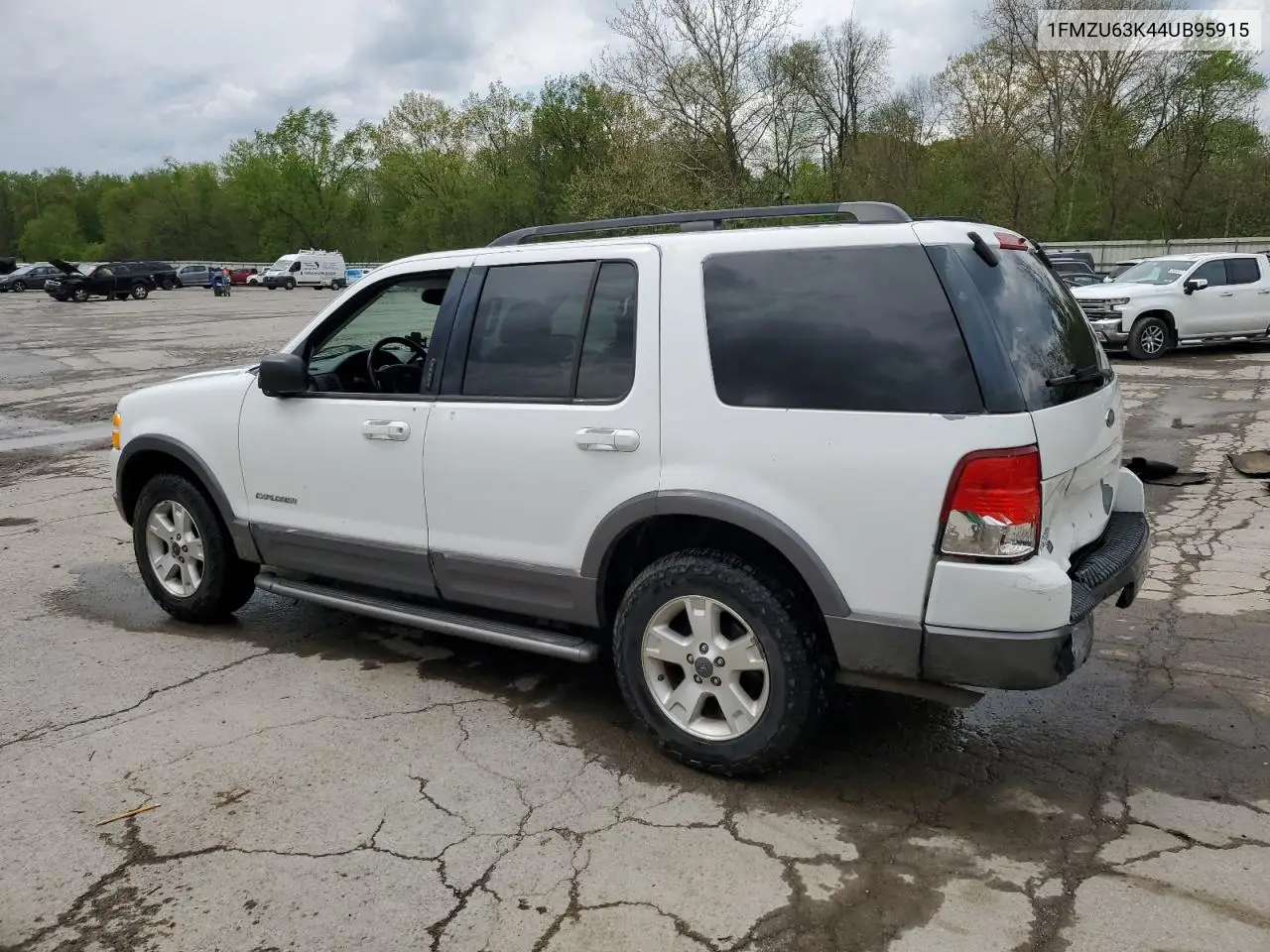 2004 Ford Explorer Xlt VIN: 1FMZU63K44UB95915 Lot: 55612515
