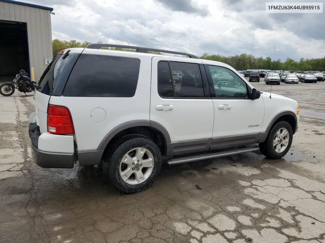 2004 Ford Explorer Xlt VIN: 1FMZU63K44UB95915 Lot: 55612515