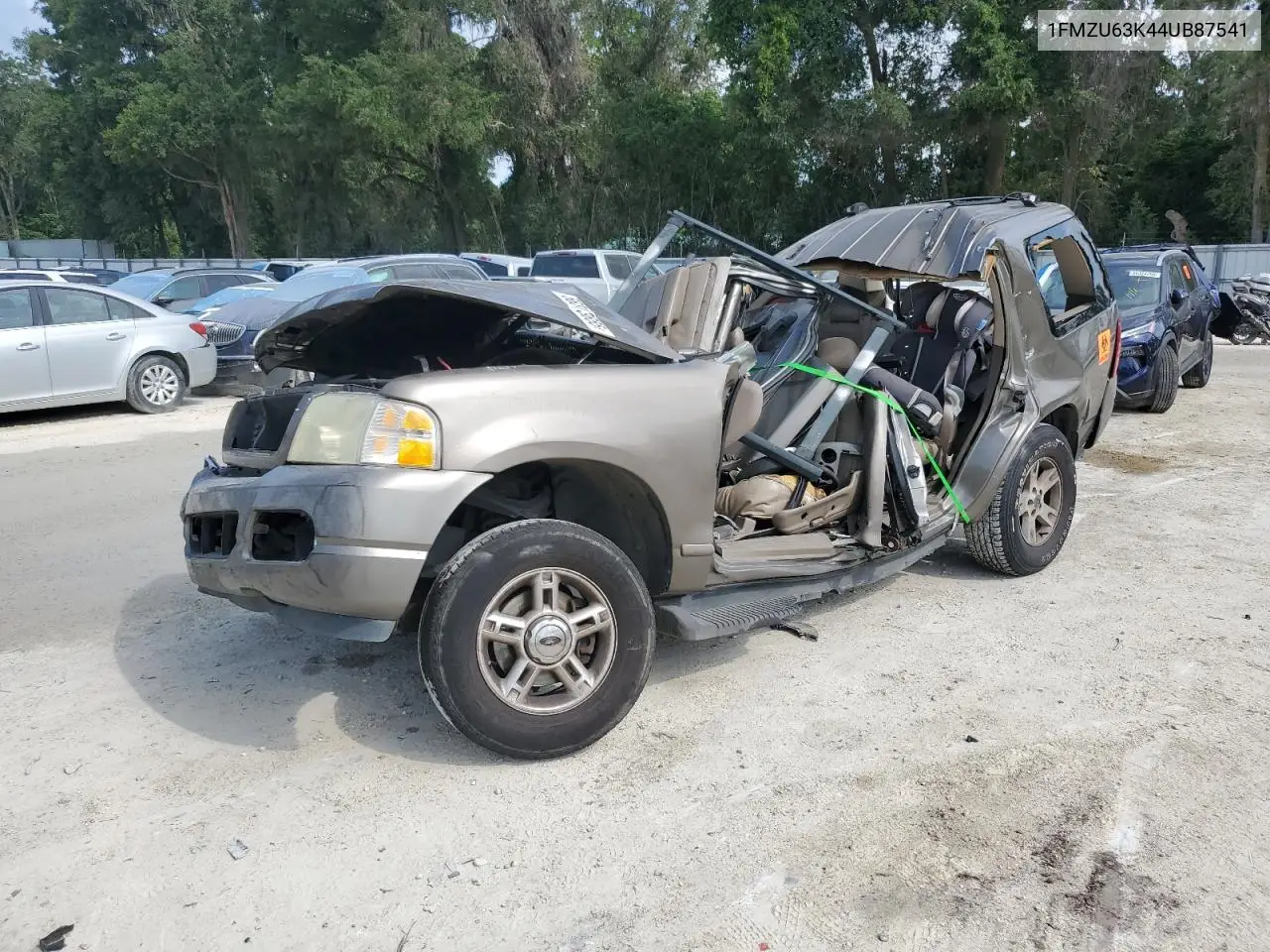 2004 Ford Explorer Xlt VIN: 1FMZU63K44UB87541 Lot: 56313655