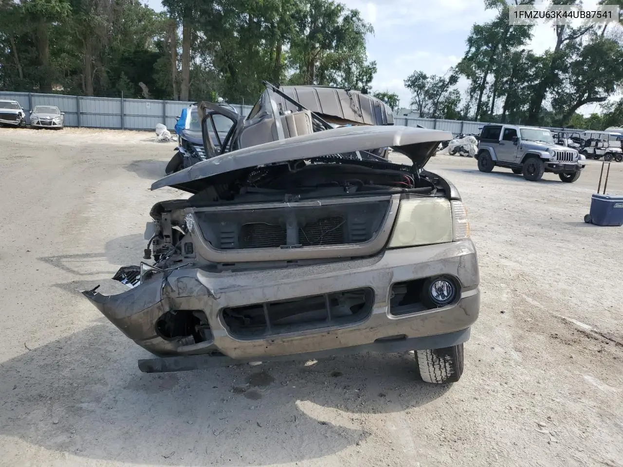 2004 Ford Explorer Xlt VIN: 1FMZU63K44UB87541 Lot: 56313655