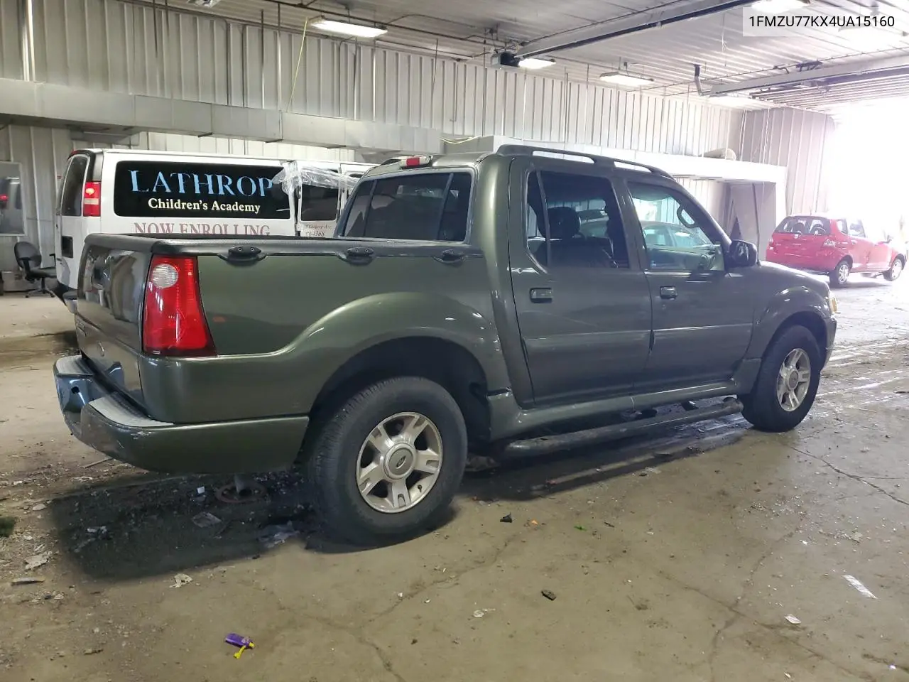 2004 Ford Explorer Sport Trac VIN: 1FMZU77KX4UA15160 Lot: 57113685