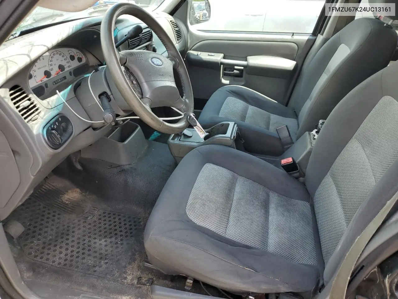 2004 Ford Explorer Sport Trac VIN: 1FMZU67K24UC13161 Lot: 62321835