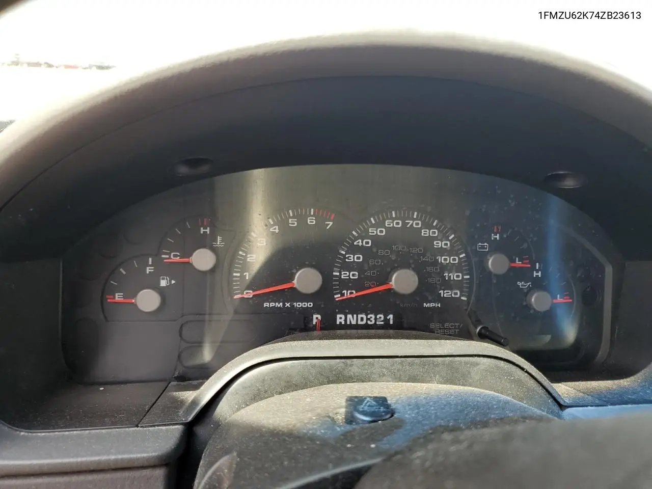 2004 Ford Explorer Xls VIN: 1FMZU62K74ZB23613 Lot: 62346315