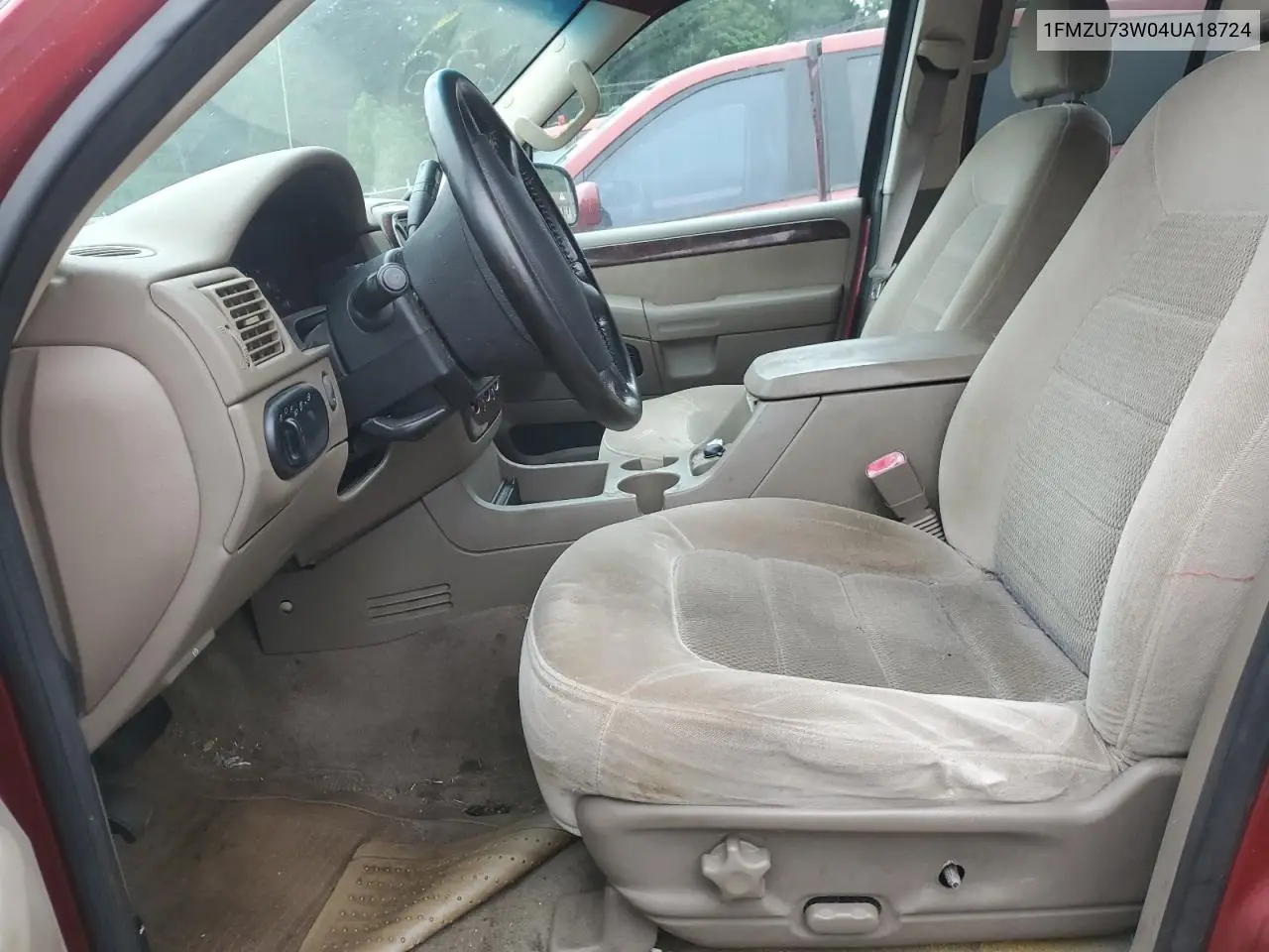2004 Ford Explorer Xlt VIN: 1FMZU73W04UA18724 Lot: 62648055