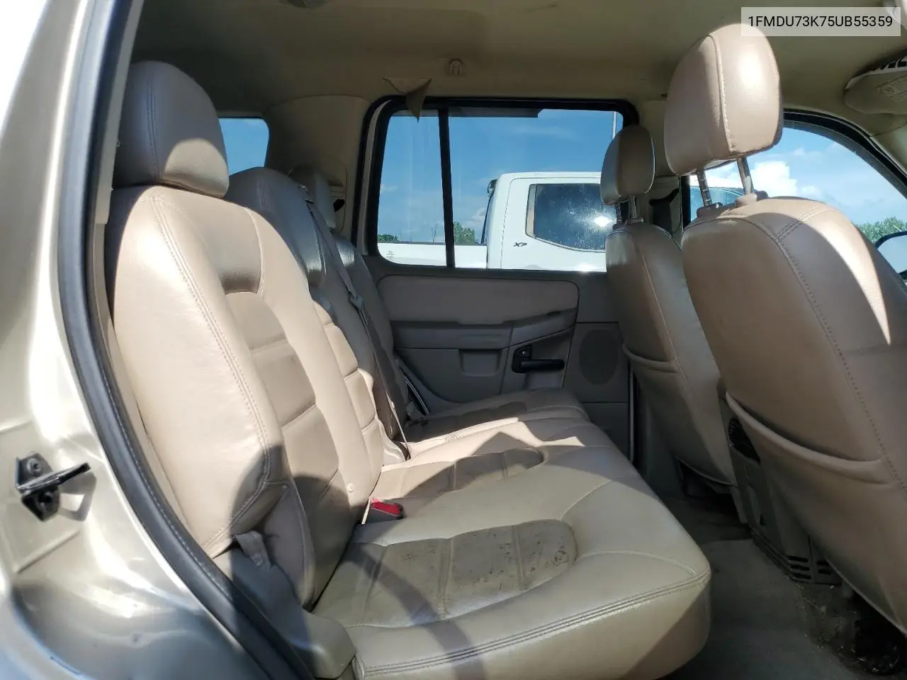 2005 Ford Explorer Xlt VIN: 1FMDU73K75UB55359 Lot: 62753385